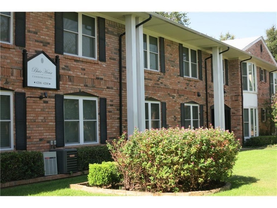 4206 Newton Ave-Unit -202 in Dallas, TX - Foto de edificio