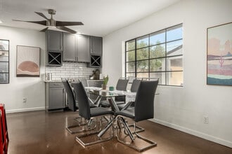 8335 E Weldon Ave in Scottsdale, AZ - Building Photo - Building Photo