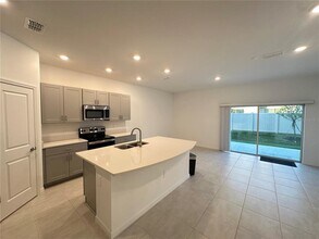 2207 Portrait St in Kissimmee, FL - Building Photo - Building Photo