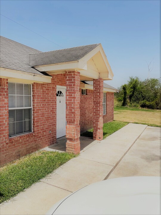 5840 N Bentsen Palm Dr, Unit 5840 Bentsen Palm Apt. in Mission, TX - Foto de edificio