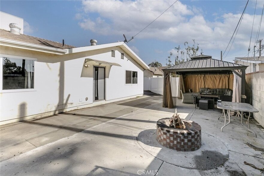 7947 Ethel Ave, Unit 411 in Los Angeles, CA - Building Photo