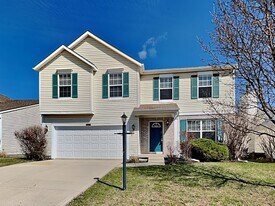 12272 Carriage Stone Dr in Fishers, IN - Building Photo
