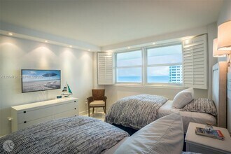 177 Ocean Ln Dr in Key Biscayne, FL - Building Photo - Building Photo