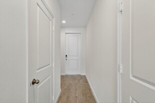 483 Salisbury Cir in Fort Pierce, FL - Building Photo