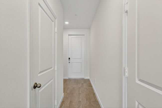 property at 483 Salisbury Cir