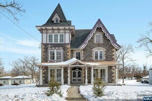 49 Park Ave in Madison, NJ - Building Photo