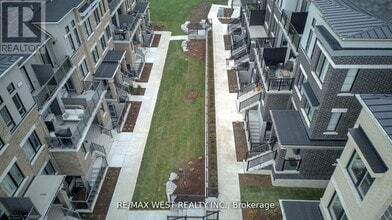 31C Lookout Dr in Bowmanville, ON - Building Photo - Building Photo