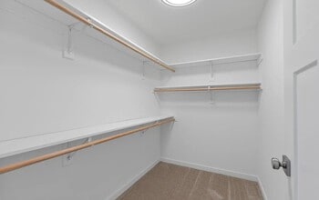 257 Binsfeld St in Belgium, WI - Foto de edificio - Building Photo