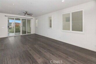 341 Magnet in Irvine, CA - Building Photo - Building Photo