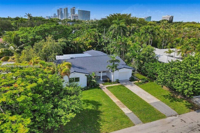 630 NE 52nd Terrace in Miami, FL - Foto de edificio - Building Photo