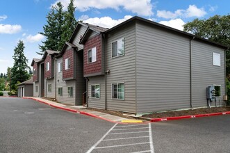 Leverich Apartments in Vancouver, WA - Foto de edificio - Building Photo