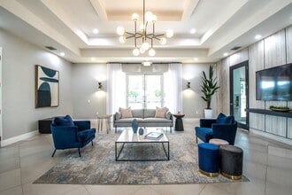 Legacy Villa Vicenza in Hialeah Gardens, FL - Building Photo - Building Photo