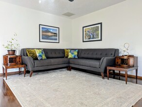 99 Sunset Pl in Longview, WA - Building Photo - Building Photo