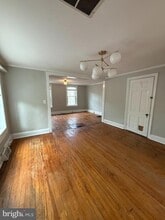 123 Brunswick Ave in Lambertville, NJ - Building Photo - Building Photo