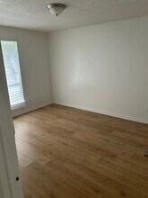 Martin Manor in Atlanta, GA - Building Photo - Building Photo