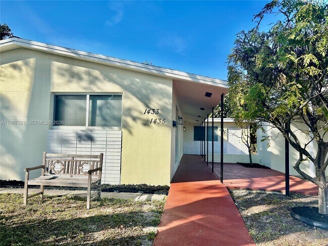 1435 NE 22nd St in Wilton Manors, FL - Building Photo - Building Photo