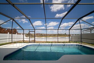 1215 Kempton Chase Pkwy in Orlando, FL - Building Photo - Building Photo