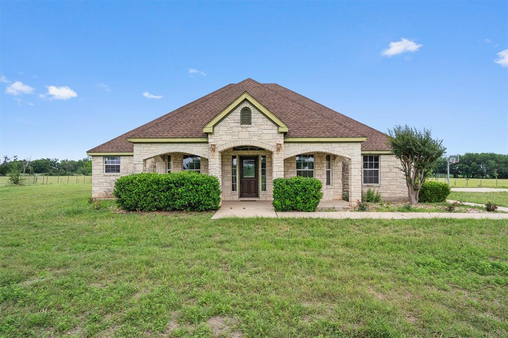 130 Cotton Rows Ln in Taylor, TX - Building Photo