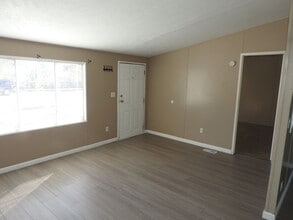 3635 E John L Ave in Kingman, AZ - Building Photo - Building Photo