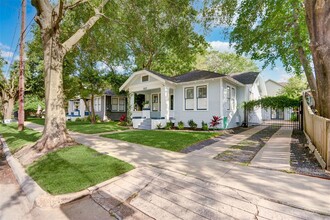 727 Pecore St in Houston, TX - Building Photo - Building Photo