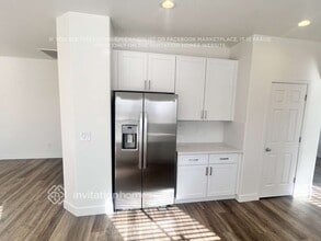 7685 Morning Lake Dr in Las Vegas, NV - Building Photo - Building Photo