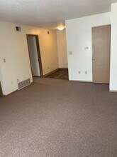 618 Iowa Ave in Iowa City, IA - Building Photo - Building Photo