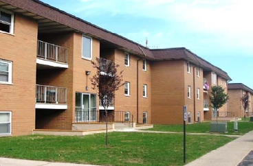 Baric Village at Fairplain in Benton Harbor, MI - Building Photo