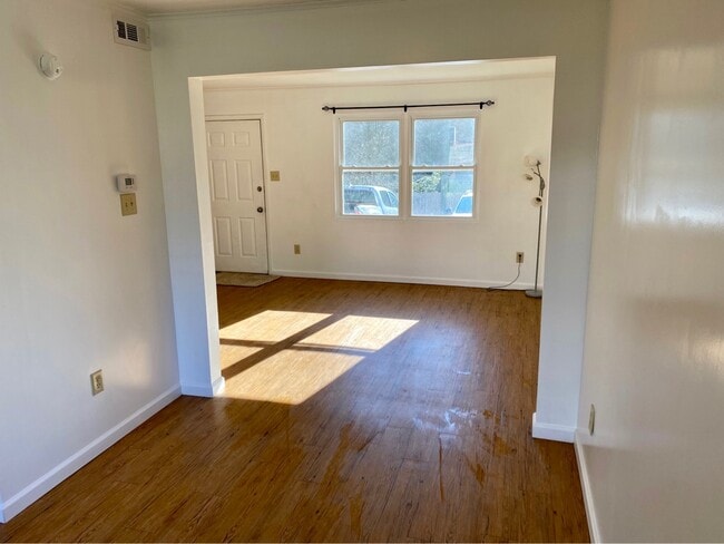 6820 Linville Dr in Barboursville, WV - Building Photo - Building Photo