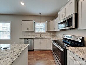 1785 Rains Rd in Clarksville, TN - Building Photo - Building Photo