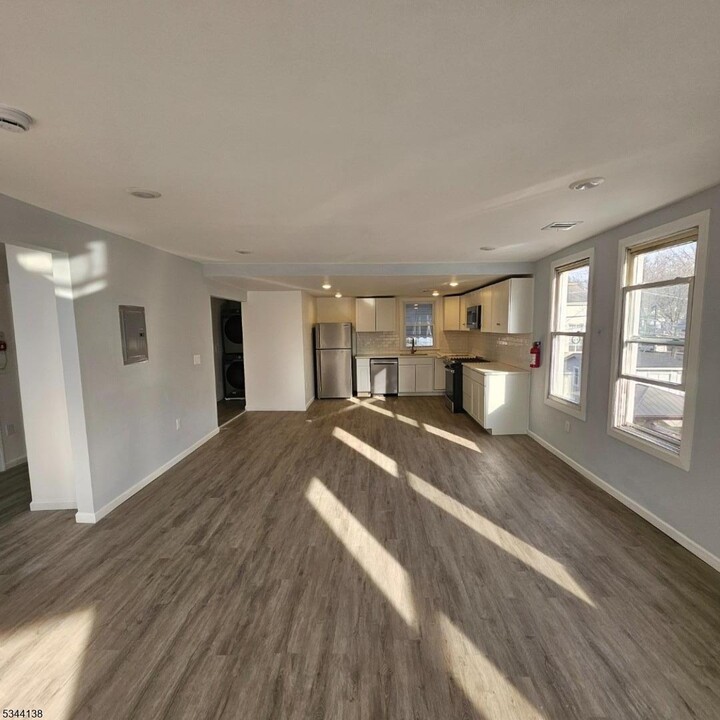 314 N Park St in East Orange, NJ - Building Photo