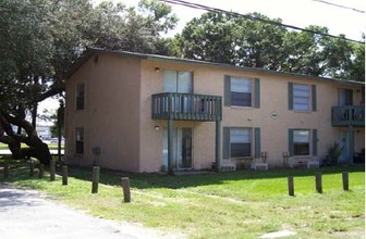 Tropical Delight Apartments in Temple Terrace, FL - Building Photo - Building Photo