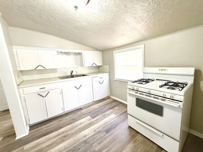 422 D St SE in Ardmore, OK - Building Photo - Building Photo