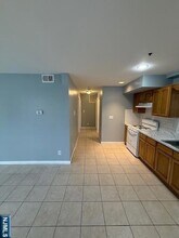 358 Hawthorne Ave, Unit 356 in Newark, NJ - Building Photo - Building Photo