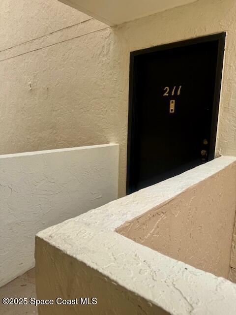 2465 S Washington Ave in Titusville, FL - Foto de edificio - Building Photo