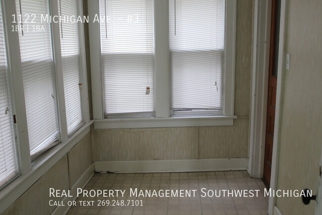 1122 Michigan Ave in St. Joseph, MI - Building Photo - Building Photo