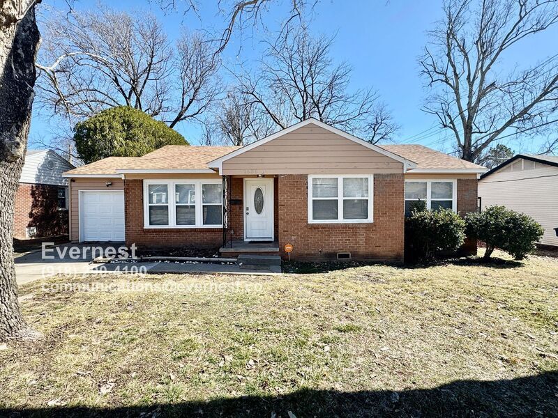 2535 S Pittsburg Ave in Tulsa, OK - Building Photo