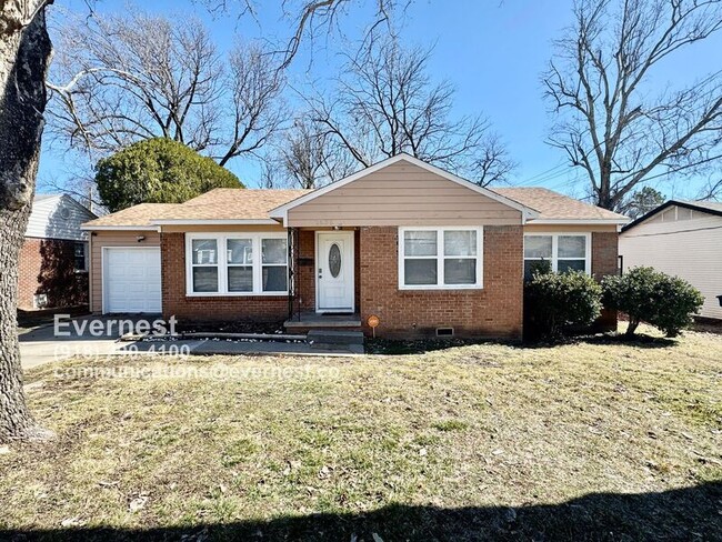 property at 2535 S Pittsburg Ave