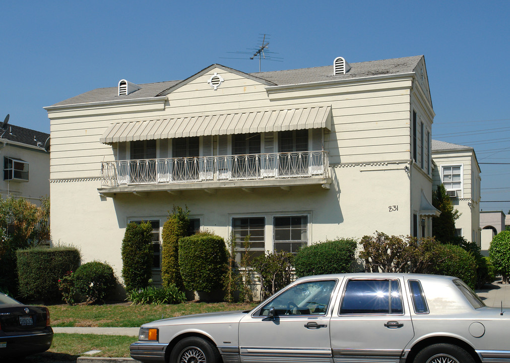 831 N Alfred St in West Hollywood, CA - Building Photo