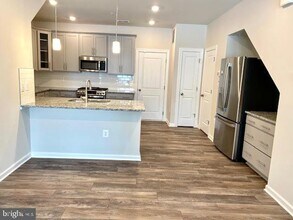 43343 Goshen Run Sq in Ashburn, VA - Building Photo - Building Photo