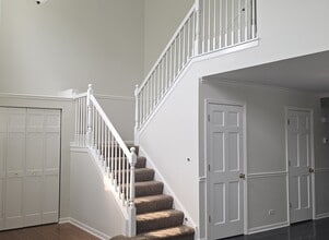 1433 Deer Creek Ln in Lake In The Hills, IL - Building Photo - Building Photo