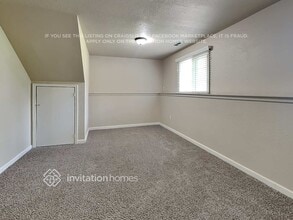 19401 8th Ave S in Des Moines, WA - Building Photo - Building Photo