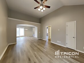 1329 Christine Dr in Lebanon, TN - Building Photo - Building Photo