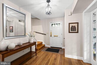 5801 Devonshire Dr in Bethesda, MD - Building Photo - Building Photo