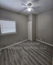 111 Laurel St in La Porte, IN - Building Photo - Building Photo