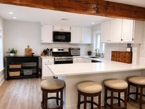 7 Forest Ave in Natick, MA - Building Photo - Building Photo