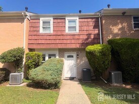 614 W 8th St in Plainfield, NJ - Building Photo