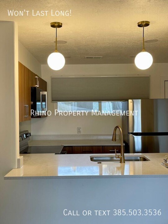 7327 Springcrest Ct in Midvale, UT - Building Photo