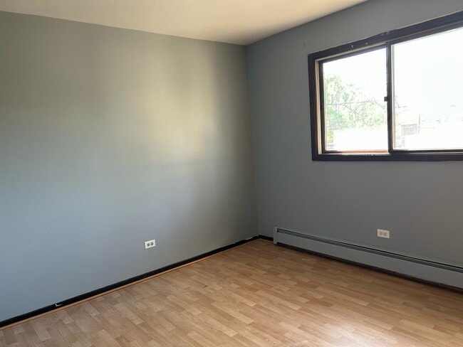 18329 West St, Unit 2 in Lansing, IL - Building Photo - Building Photo