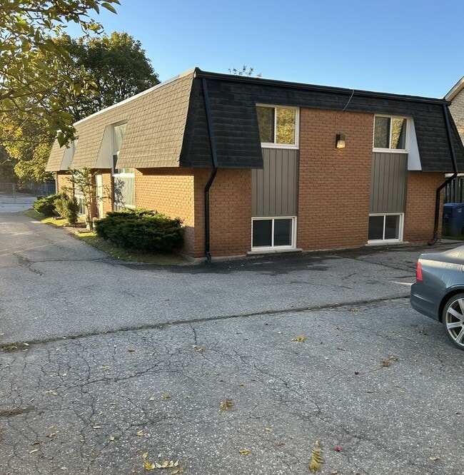 75 Preston St in Guelph, ON - Building Photo - Building Photo