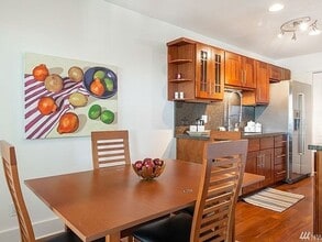 49 W Etruria St in Seattle, WA - Building Photo - Building Photo